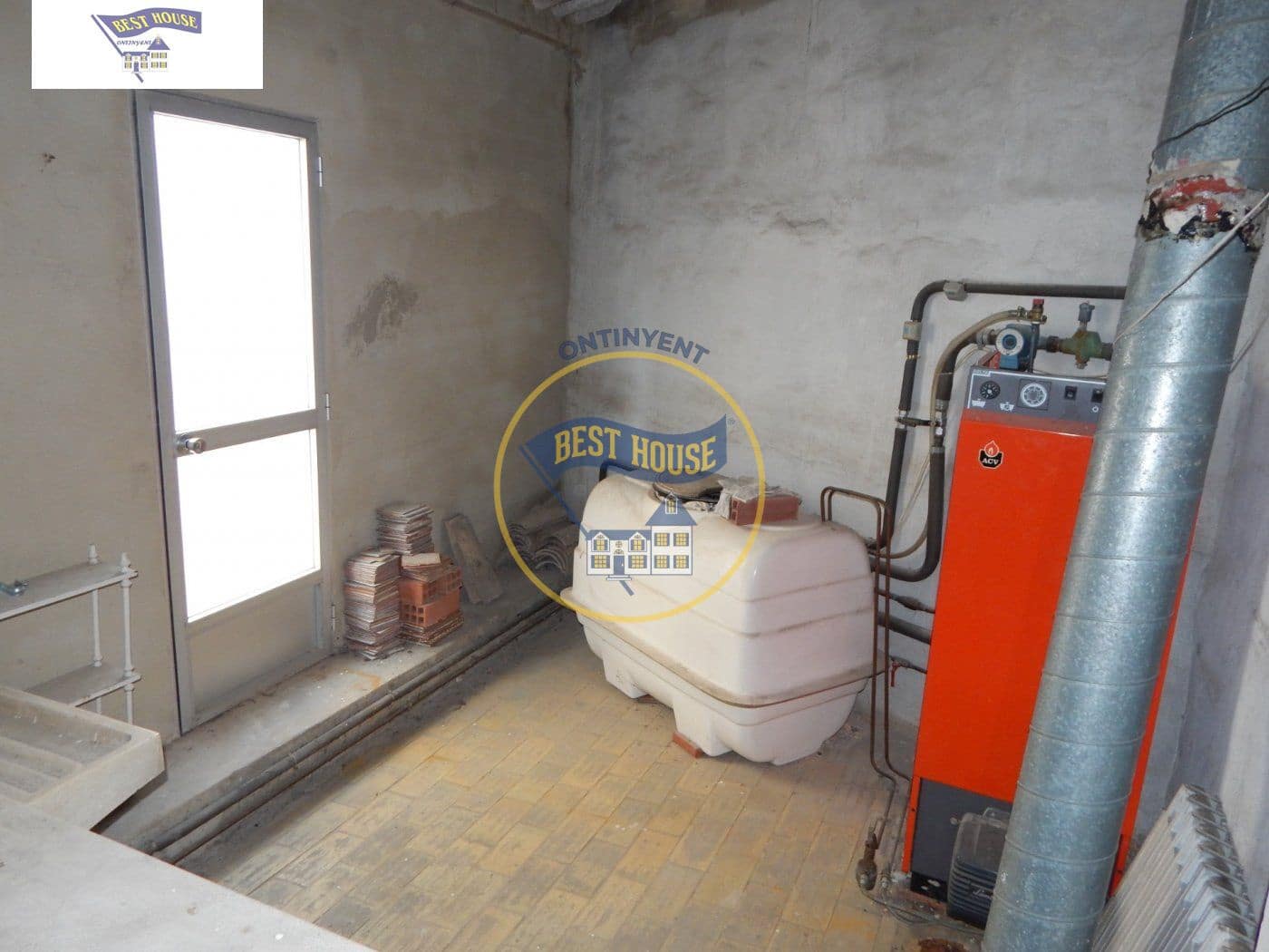 6 makuuhuone Omakotitalo myytävänä paikassa Ontinyent - 125 000 € (Ref: 5897788)