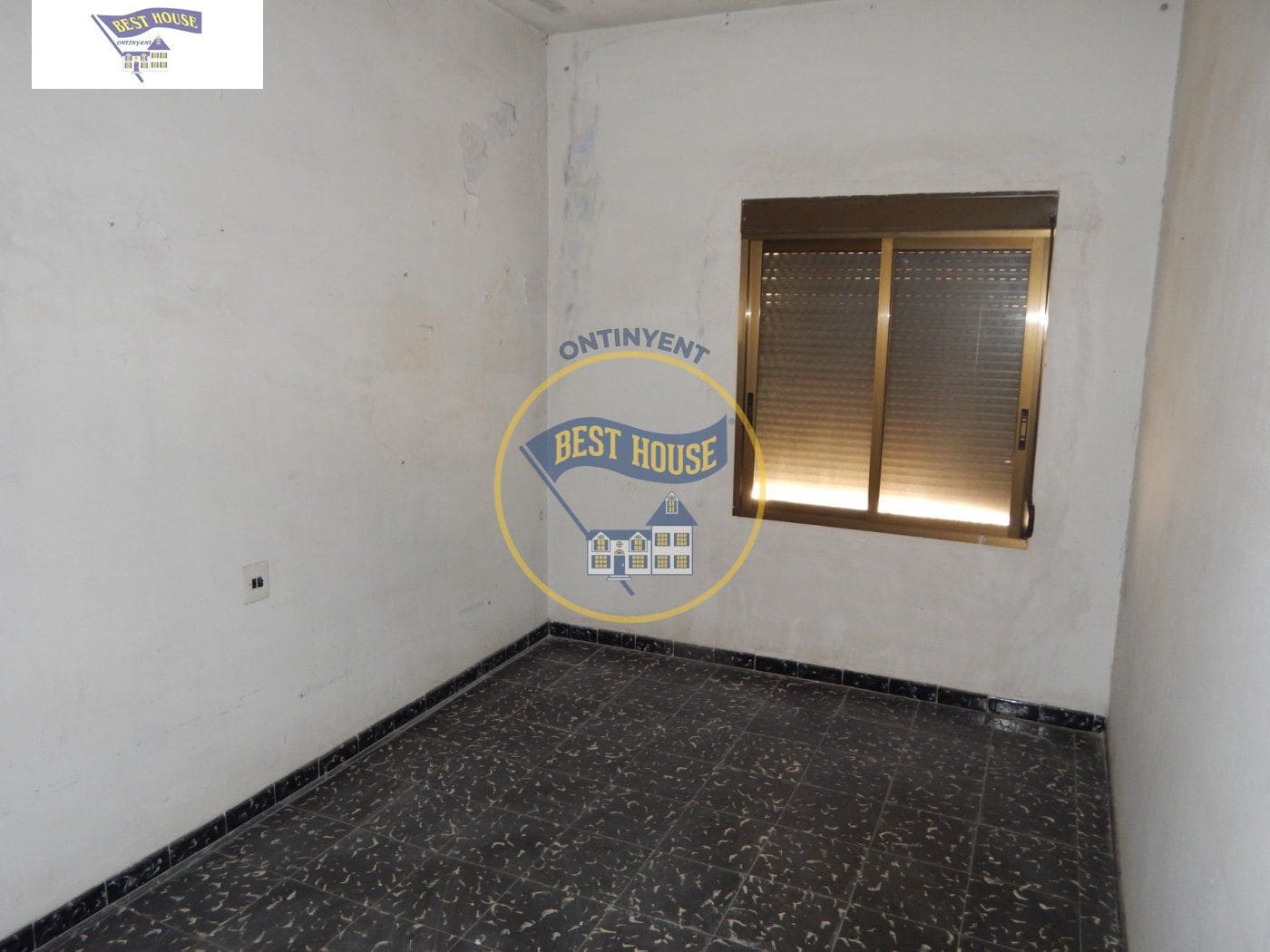 6 makuuhuone Omakotitalo myytävänä paikassa Ontinyent - 125 000 € (Ref: 5897788)