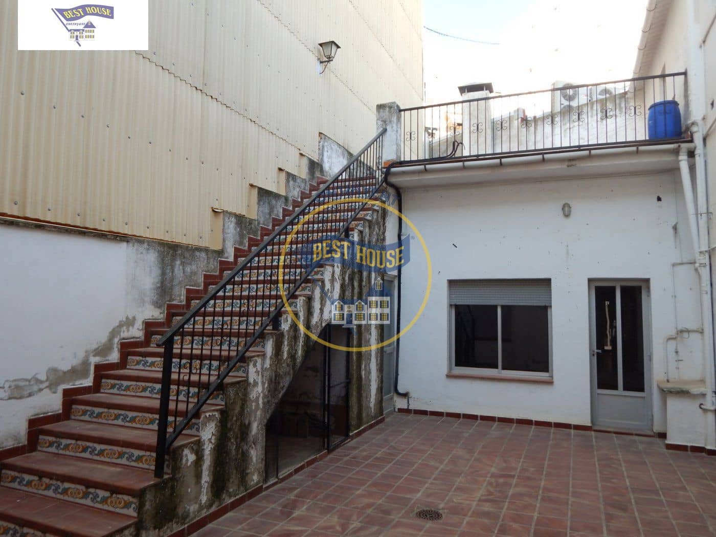 6 makuuhuone Omakotitalo myytävänä paikassa Ontinyent - 125 000 € (Ref: 5897788)