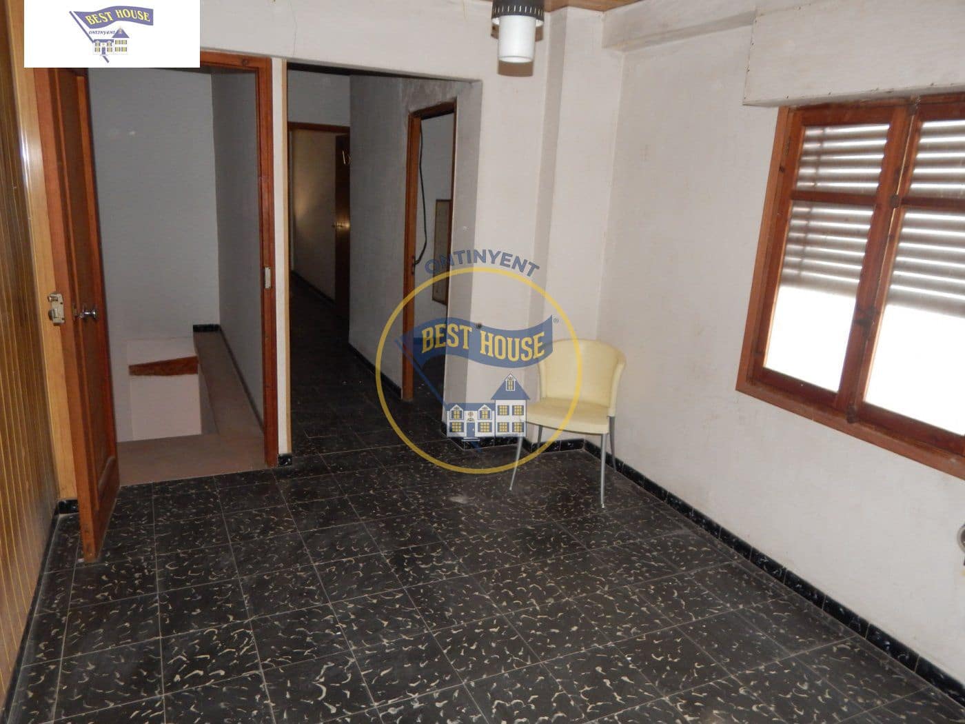 6 makuuhuone Omakotitalo myytävänä paikassa Ontinyent - 125 000 € (Ref: 5897788)