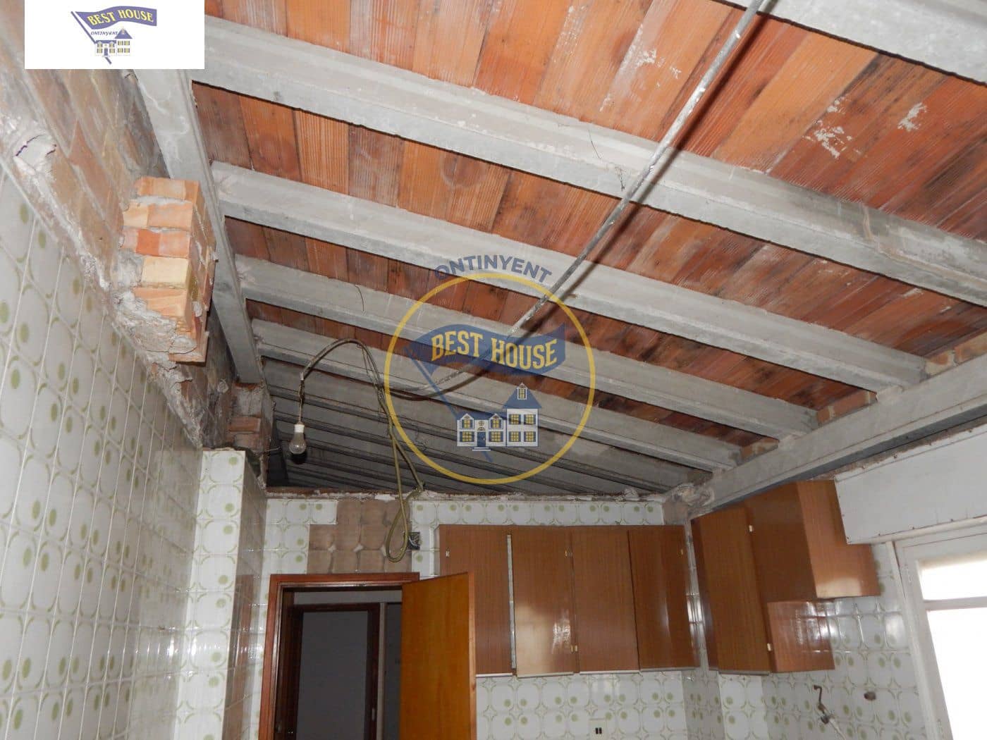 6 makuuhuone Omakotitalo myytävänä paikassa Ontinyent - 125 000 € (Ref: 5897788)