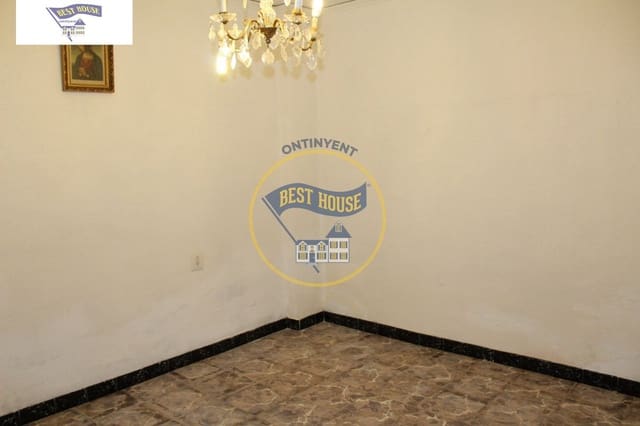 7 soveværelse Byhus til salg i L'Olleria - € 100.000 (Ref: 5897790)