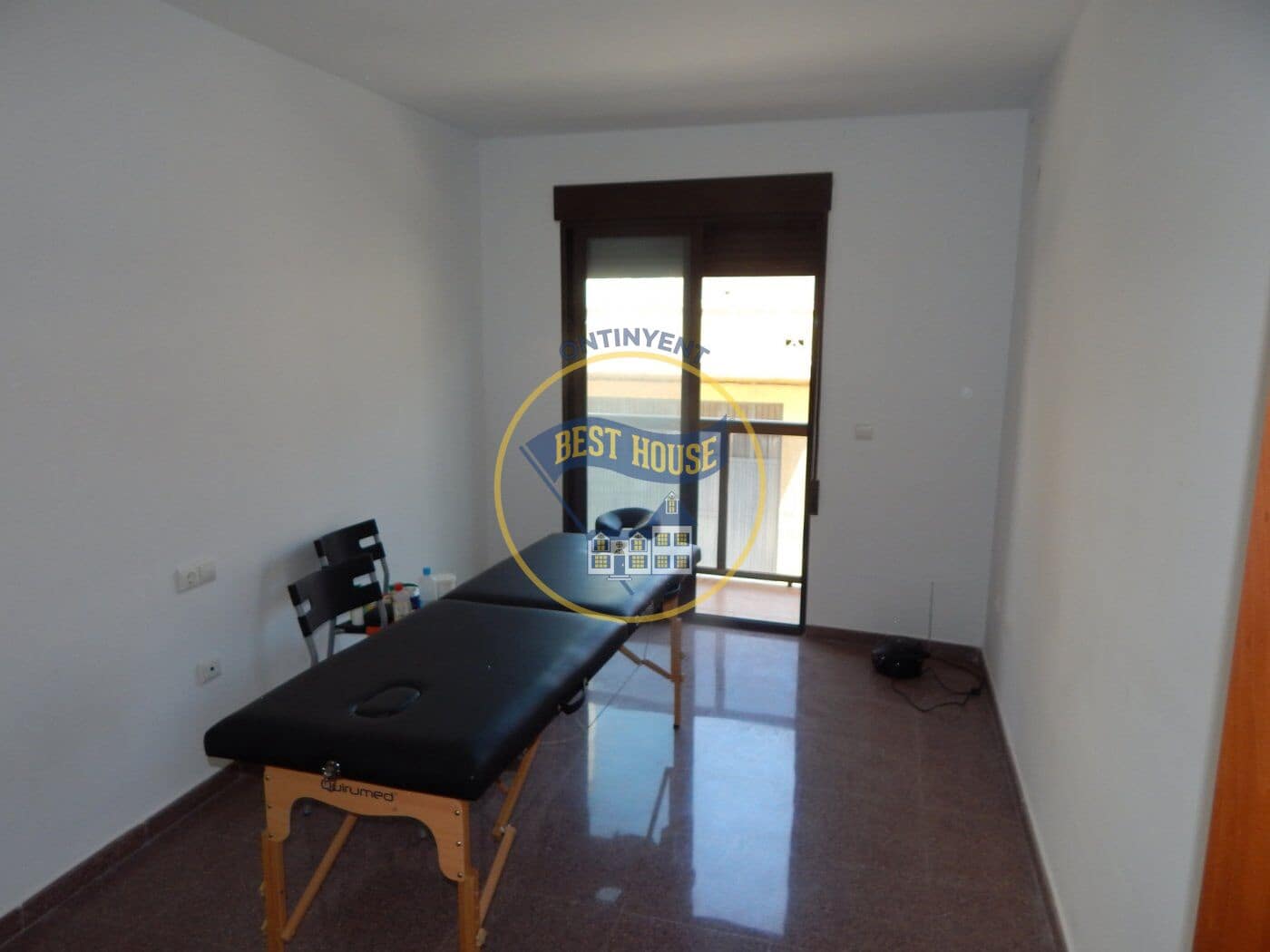 4 bedroom Flat for sale in Aielo de Malferit - € 140,000 (Ref: 5897848)