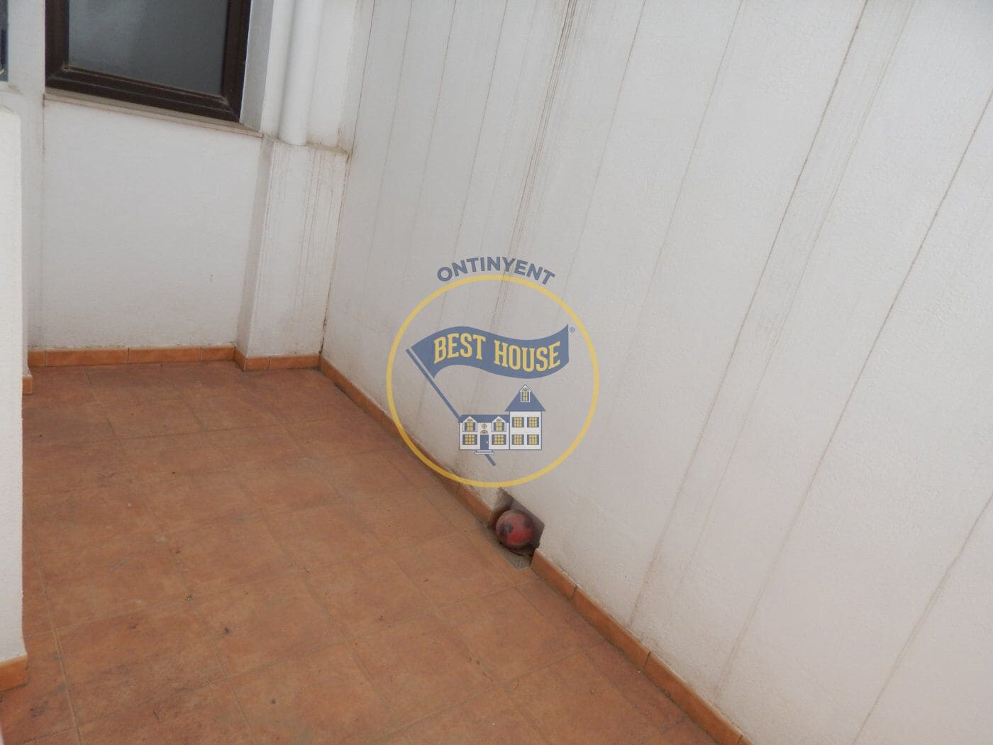 4 bedroom Flat for sale in Aielo de Malferit - € 140,000 (Ref: 5897848)