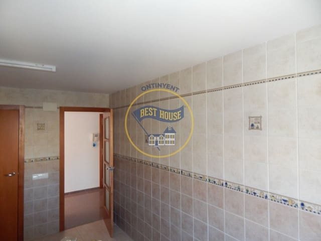 4 slaapkamer Flat te koop in Aielo de Malferit - € 140.000 (Ref: 5897848)