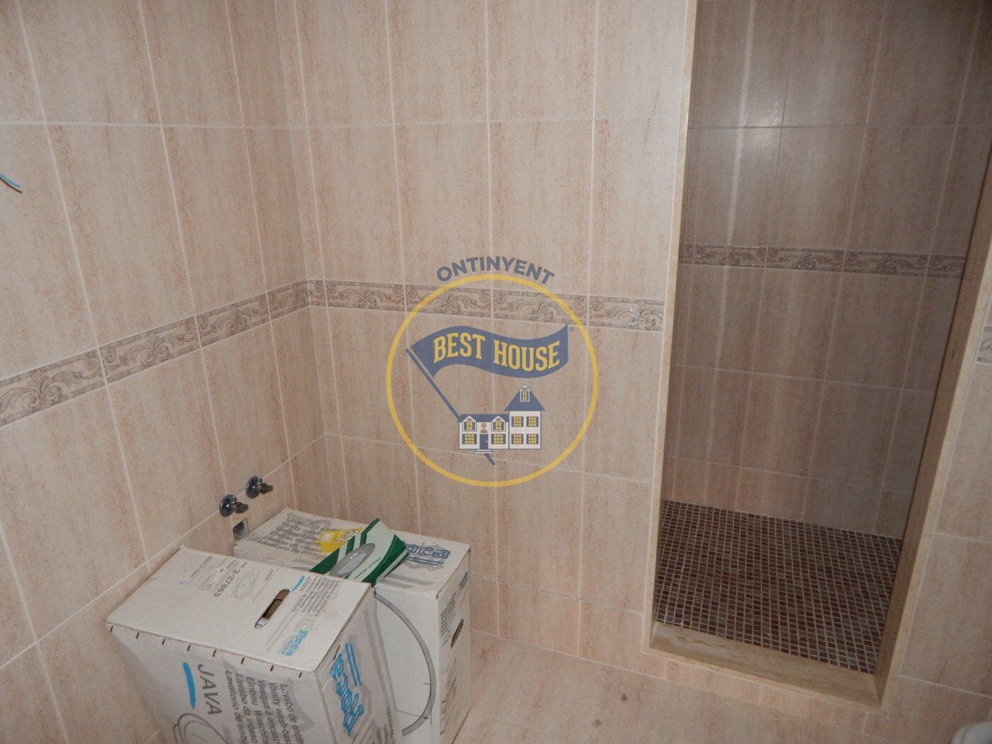 4 bedroom Flat for sale in Aielo de Malferit - € 140,000 (Ref: 5897848)