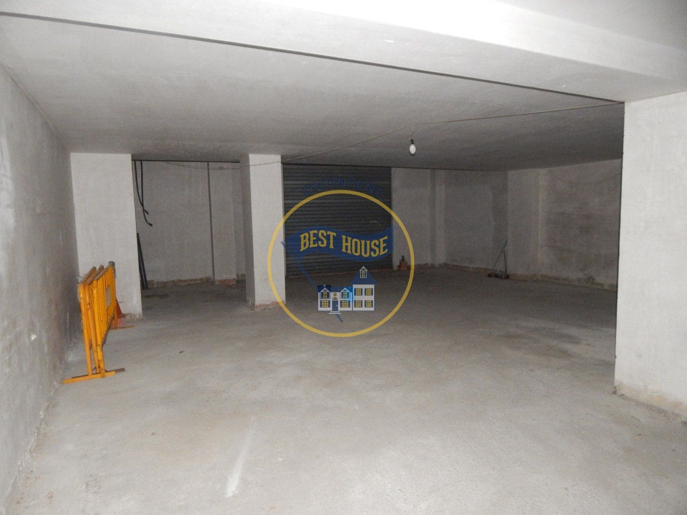 Comercial para venda em Ontinyent - 100 000 € (Ref: 5897909)