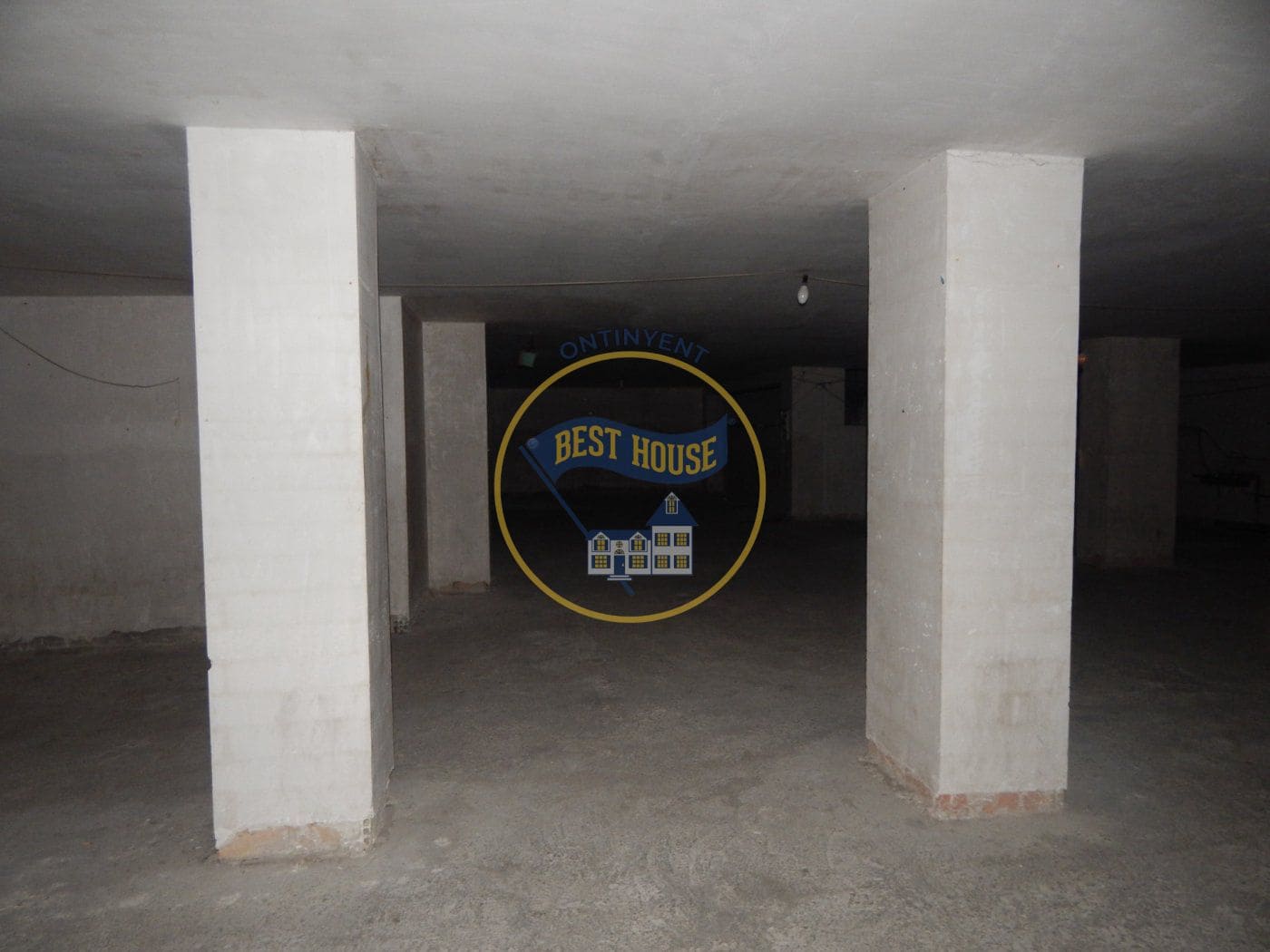 Comercial para venda em Ontinyent - 100 000 € (Ref: 5897909)