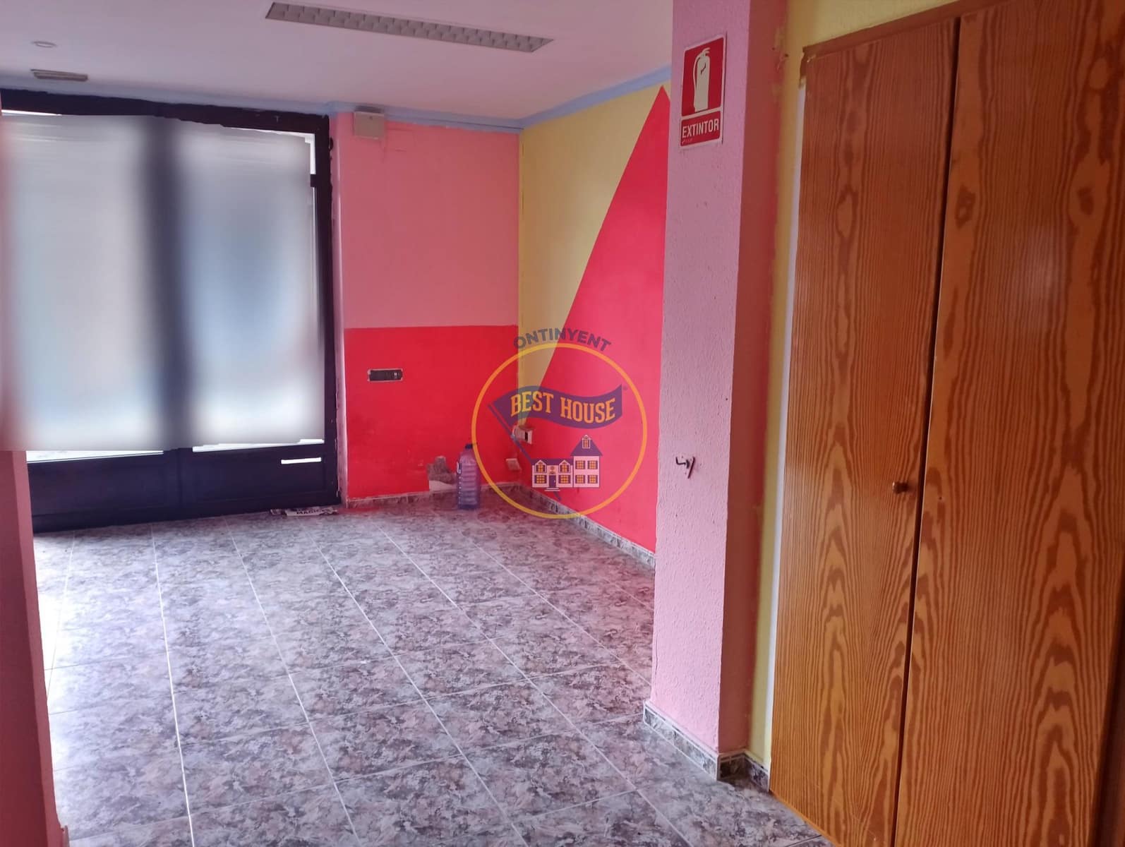 Erhverv til leje i Albaida - € 400 (Ref: 5897945)