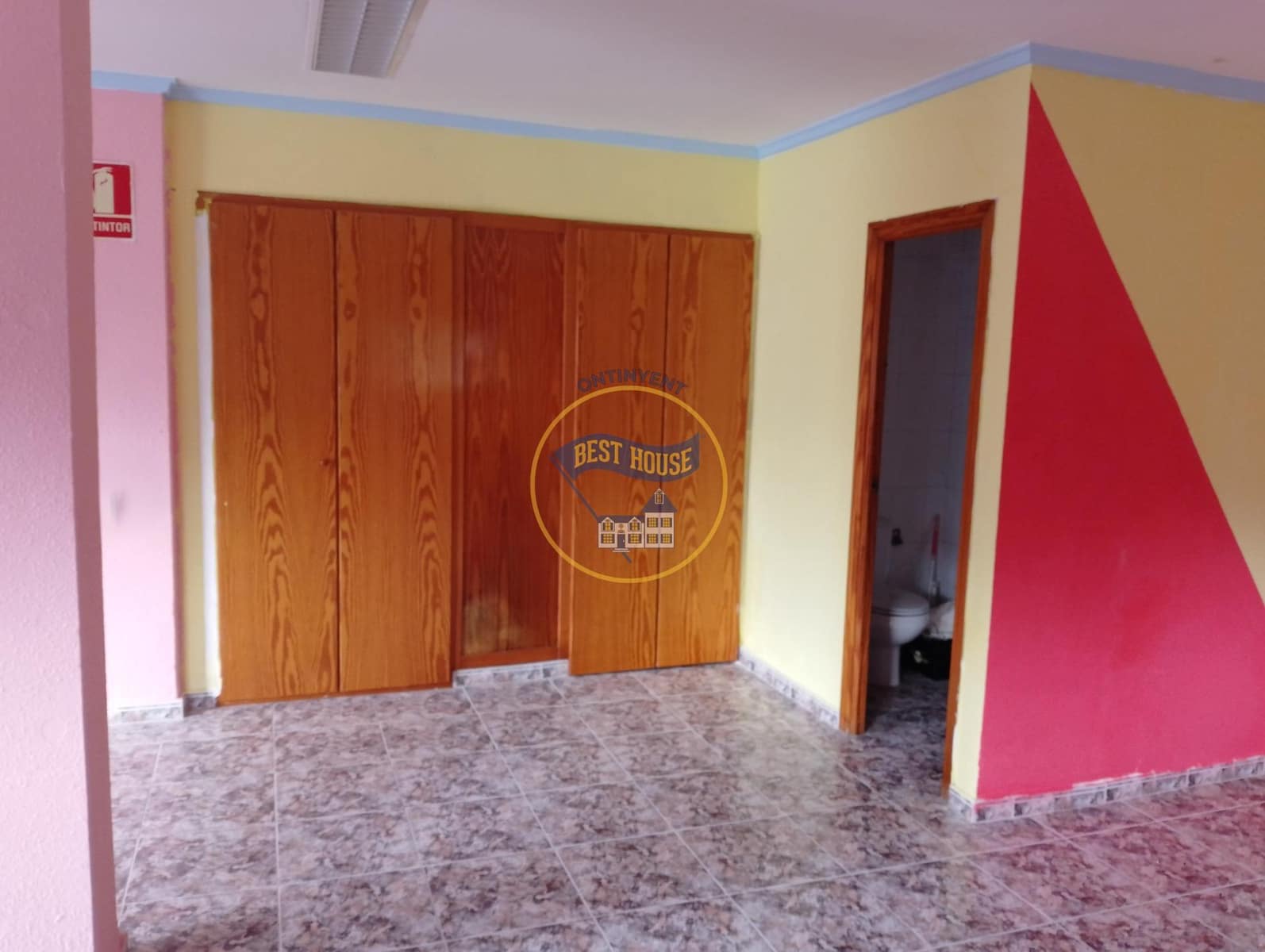 Erhverv til leje i Albaida - € 400 (Ref: 5897945)