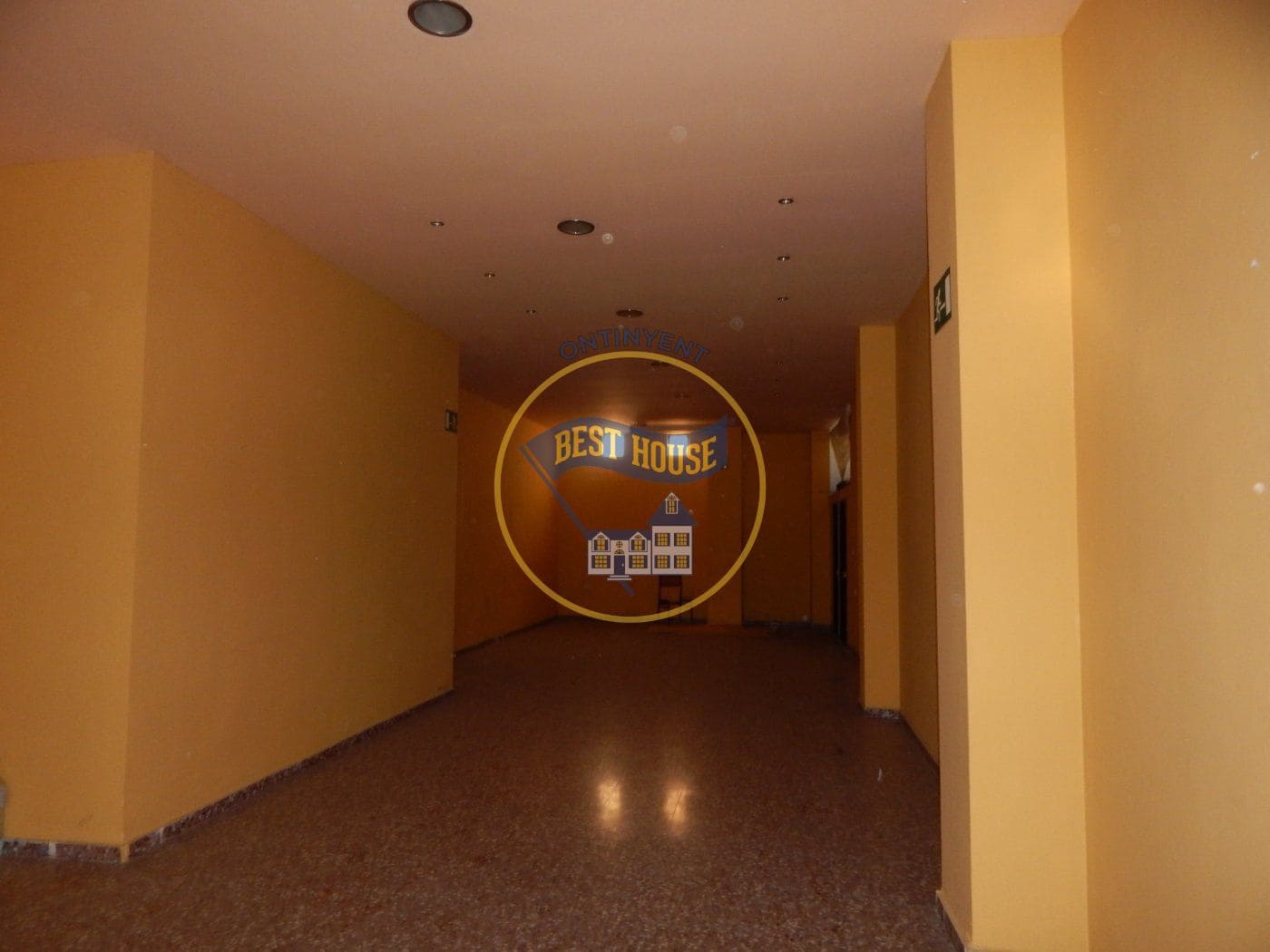 Local Comercial en Ontinyent en alquiler - 350 € (Ref: 5897970)