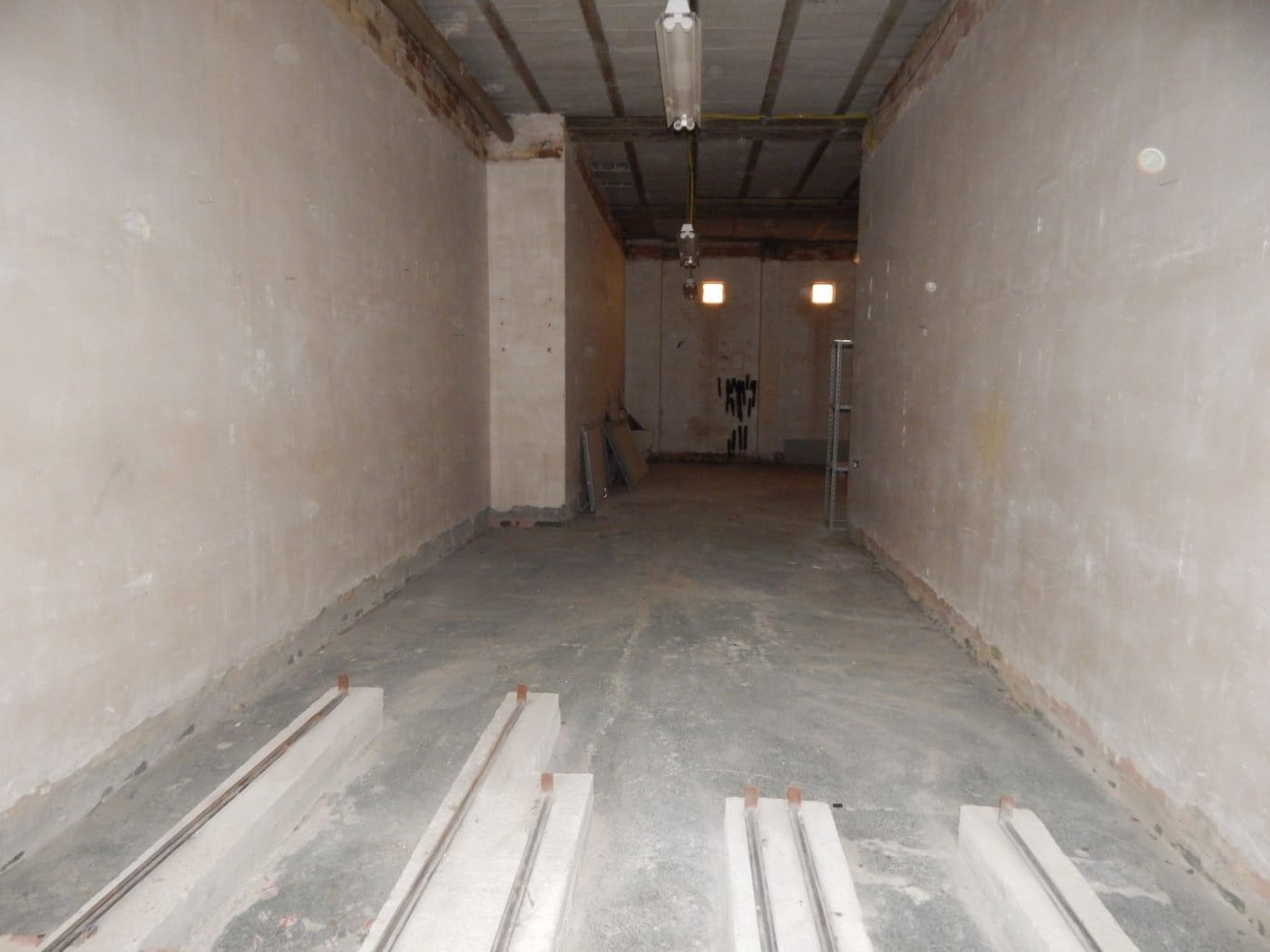 Erhverv til leje i Ontinyent - € 325 (Ref: 5897971)