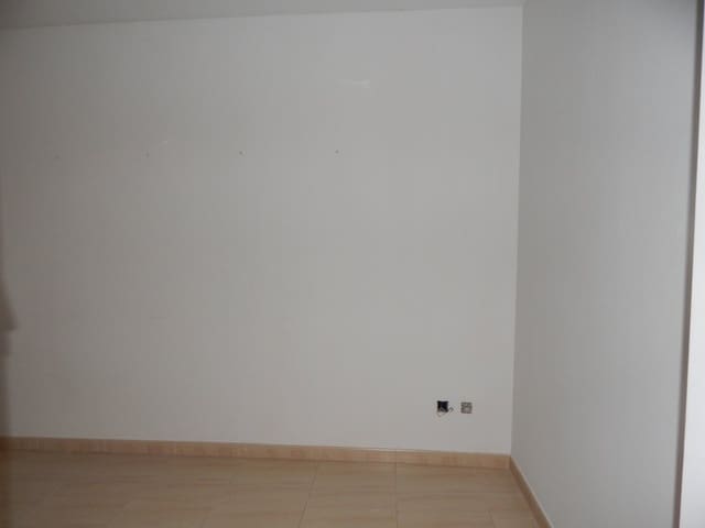 Commercial for rent in Ontinyent - € 449 (Ref: 5898004)
