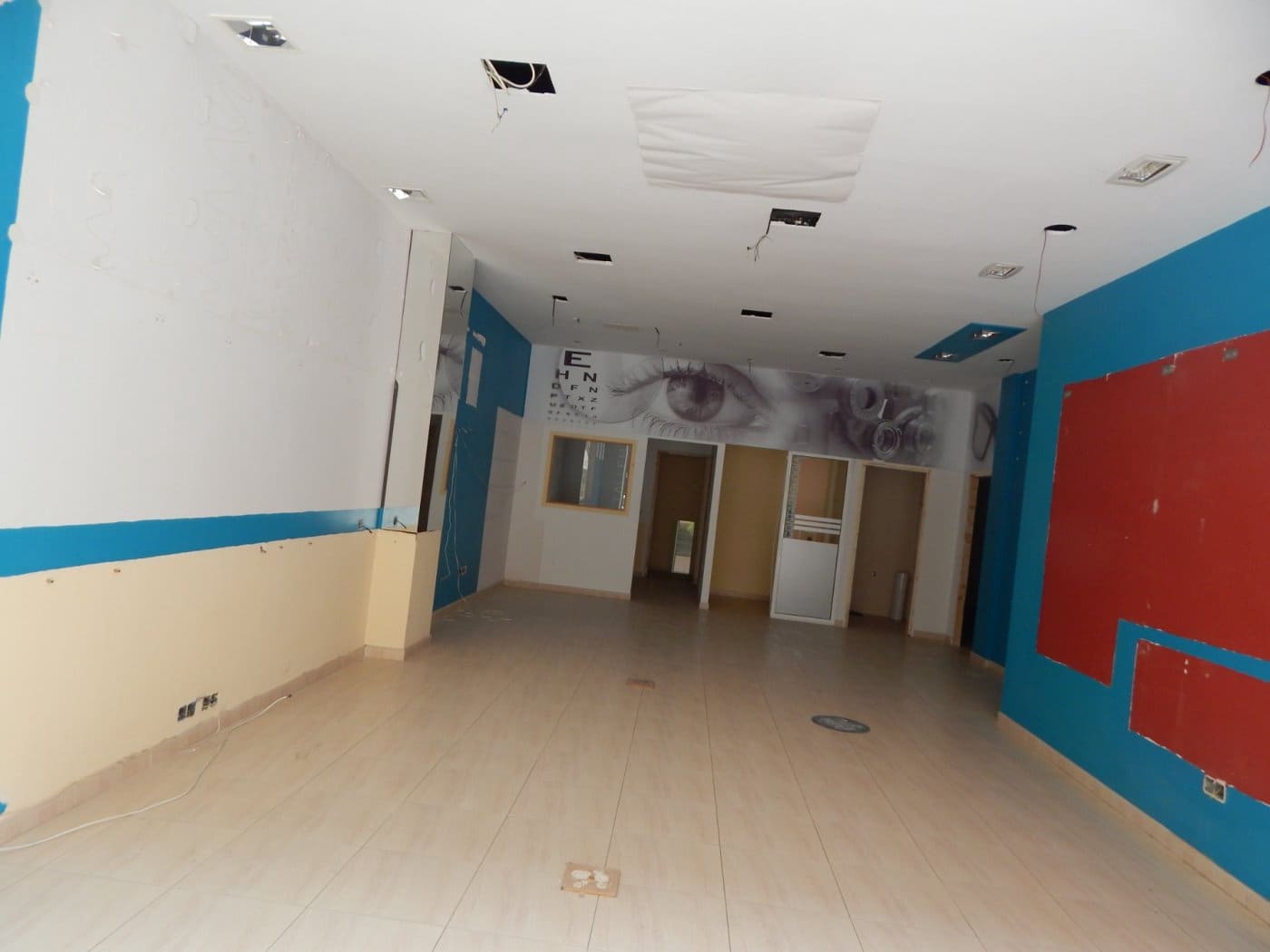 Commercial for rent in Ontinyent - € 449 (Ref: 5898004)