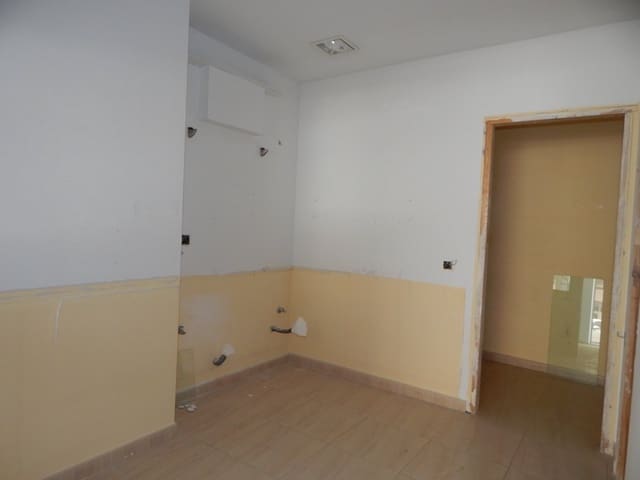 Commercial for rent in Ontinyent - € 449 (Ref: 5898004)