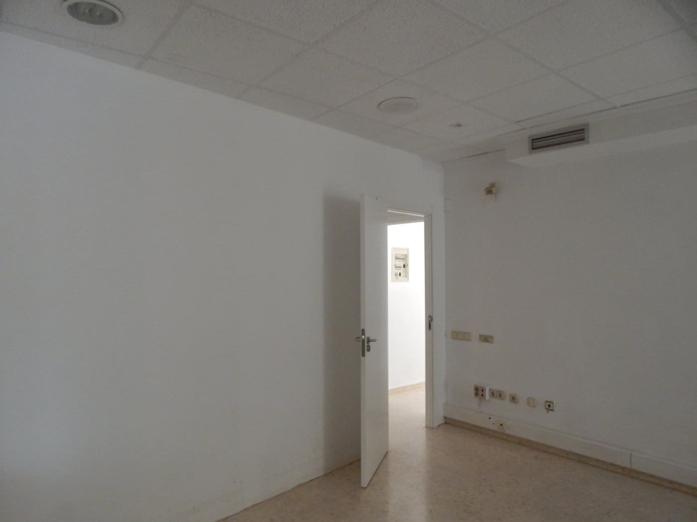 Commerciale in vendita in Ontinyent - 250.000 € (Rif: 5898021)
