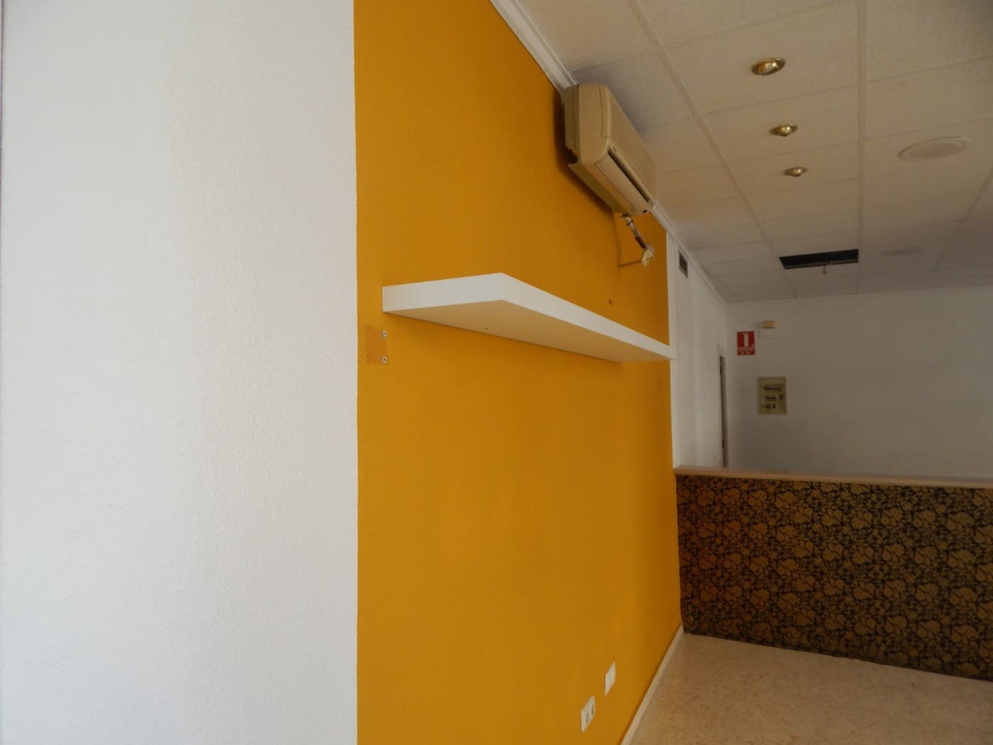 Commerciale in vendita in Ontinyent - 250.000 € (Rif: 5898021)