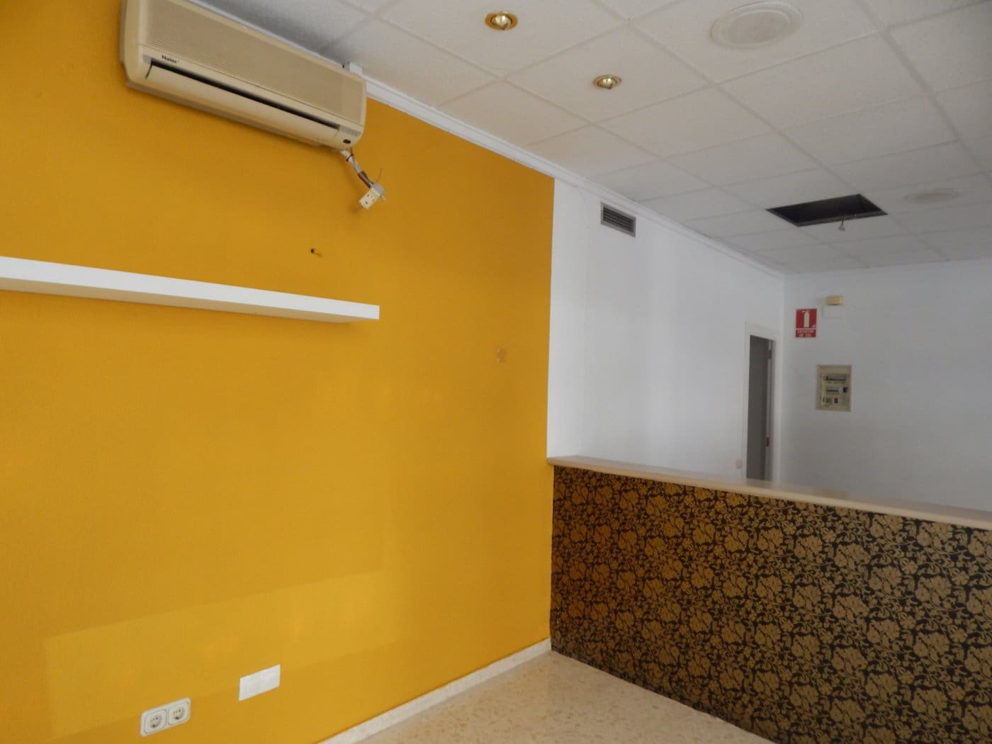 Commerciale in vendita in Ontinyent - 250.000 € (Rif: 5898021)