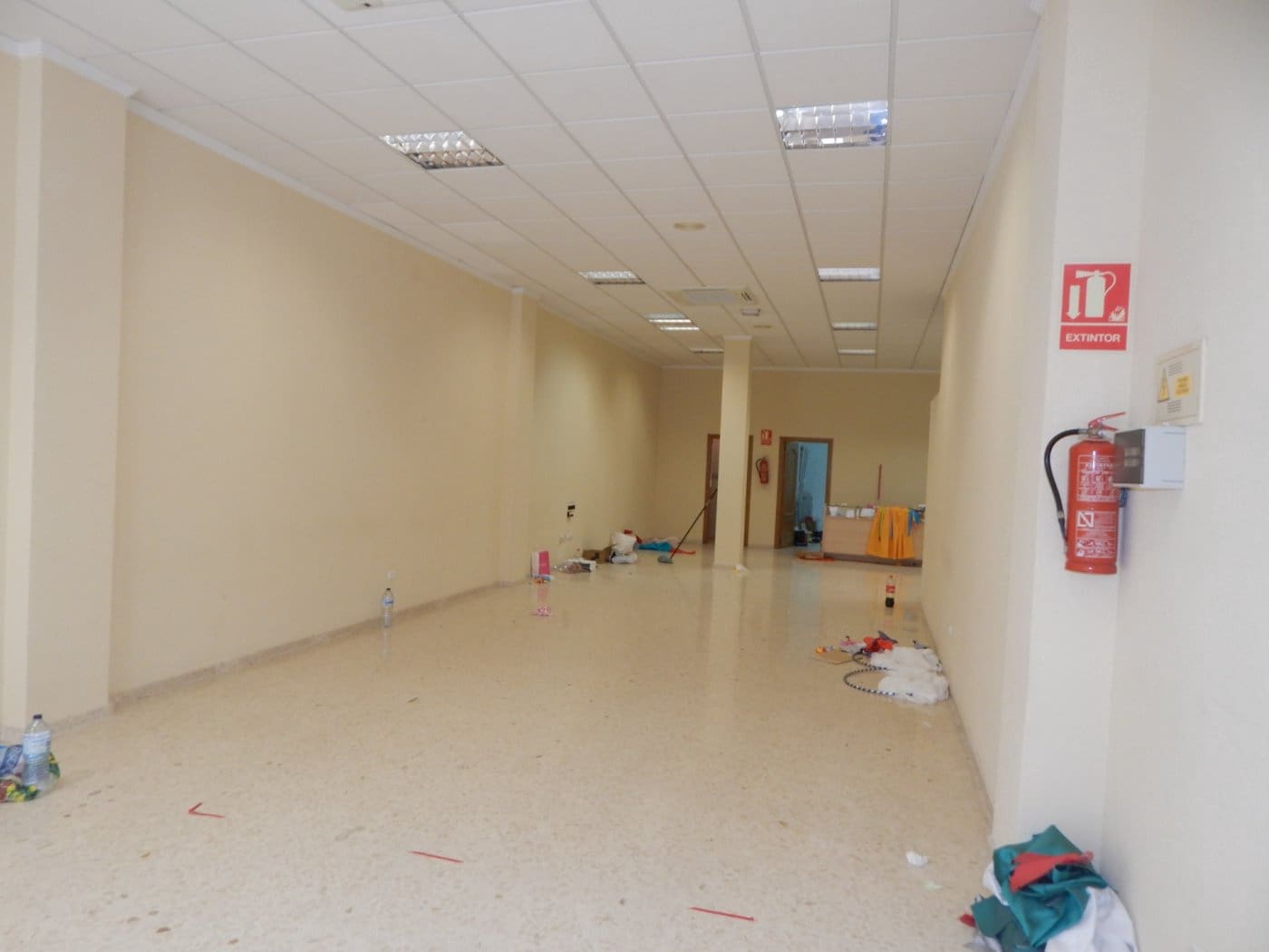 Erhverv til leje i Ontinyent - € 500 (Ref: 5898047)