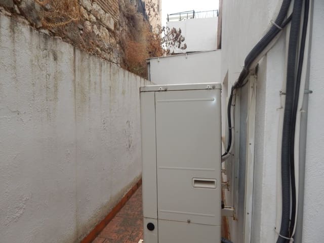 Commercieel te huur in Ontinyent - € 500 (Ref: 5898047)