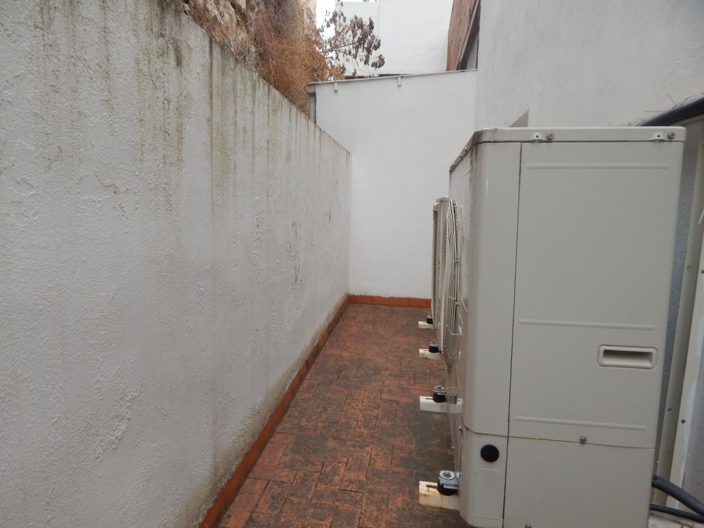 Erhverv til leje i Ontinyent - € 500 (Ref: 5898047)