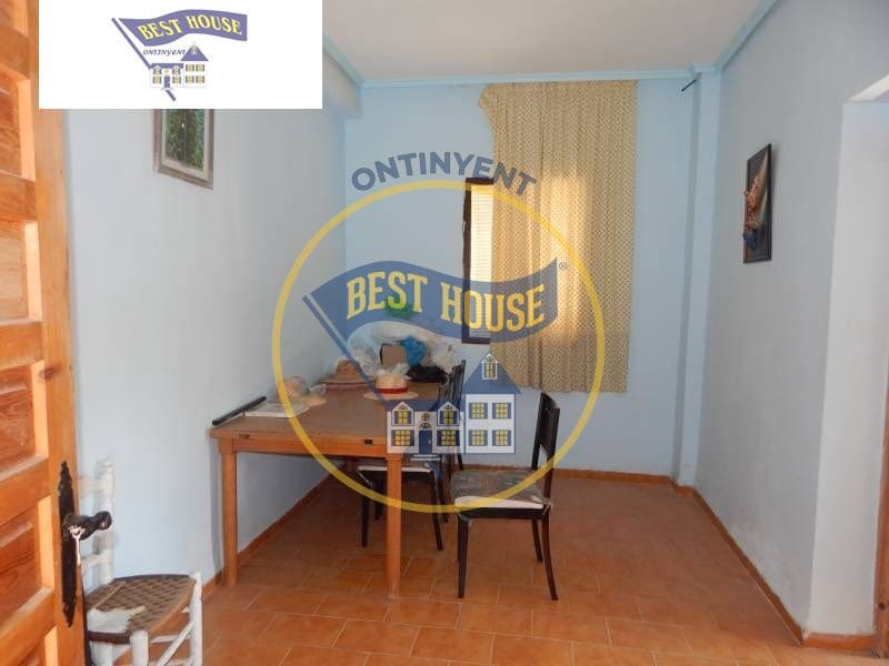 7 bedroom Villa for sale in Ontinyent with garage - € 250,000 (Ref: 6192309)