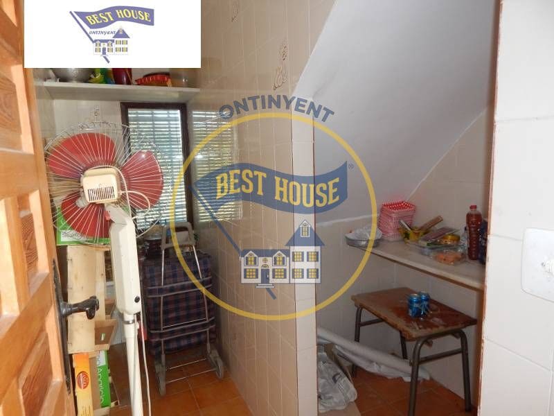 7 bedroom Villa for sale in Ontinyent with garage - € 250,000 (Ref: 6192309)