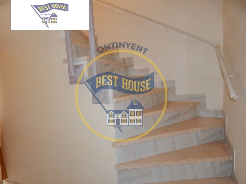 7 bedroom Villa for sale in Ontinyent with garage - € 250,000 (Ref: 6192309)