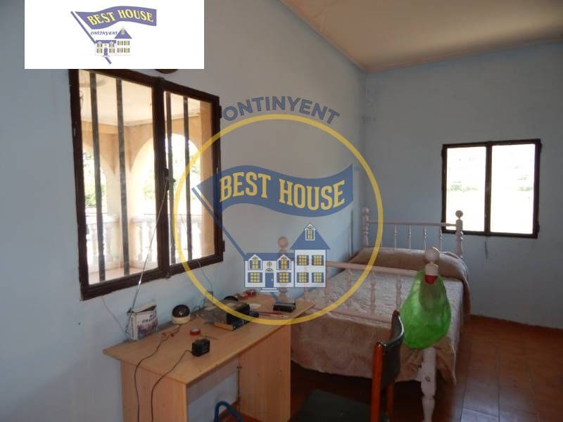 7 bedroom Villa for sale in Ontinyent with garage - € 250,000 (Ref: 6192309)