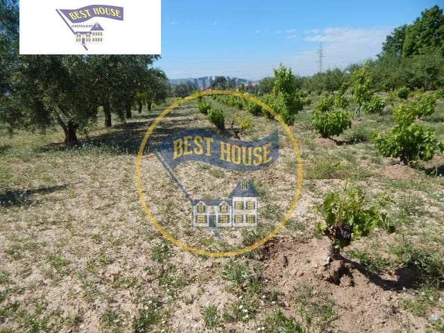 7 soveværelse Villa til salg i Ontinyent med garage - € 250.000 (Ref: 6192309)