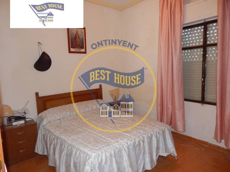 7 bedroom Villa for sale in Ontinyent with garage - € 250,000 (Ref: 6192309)