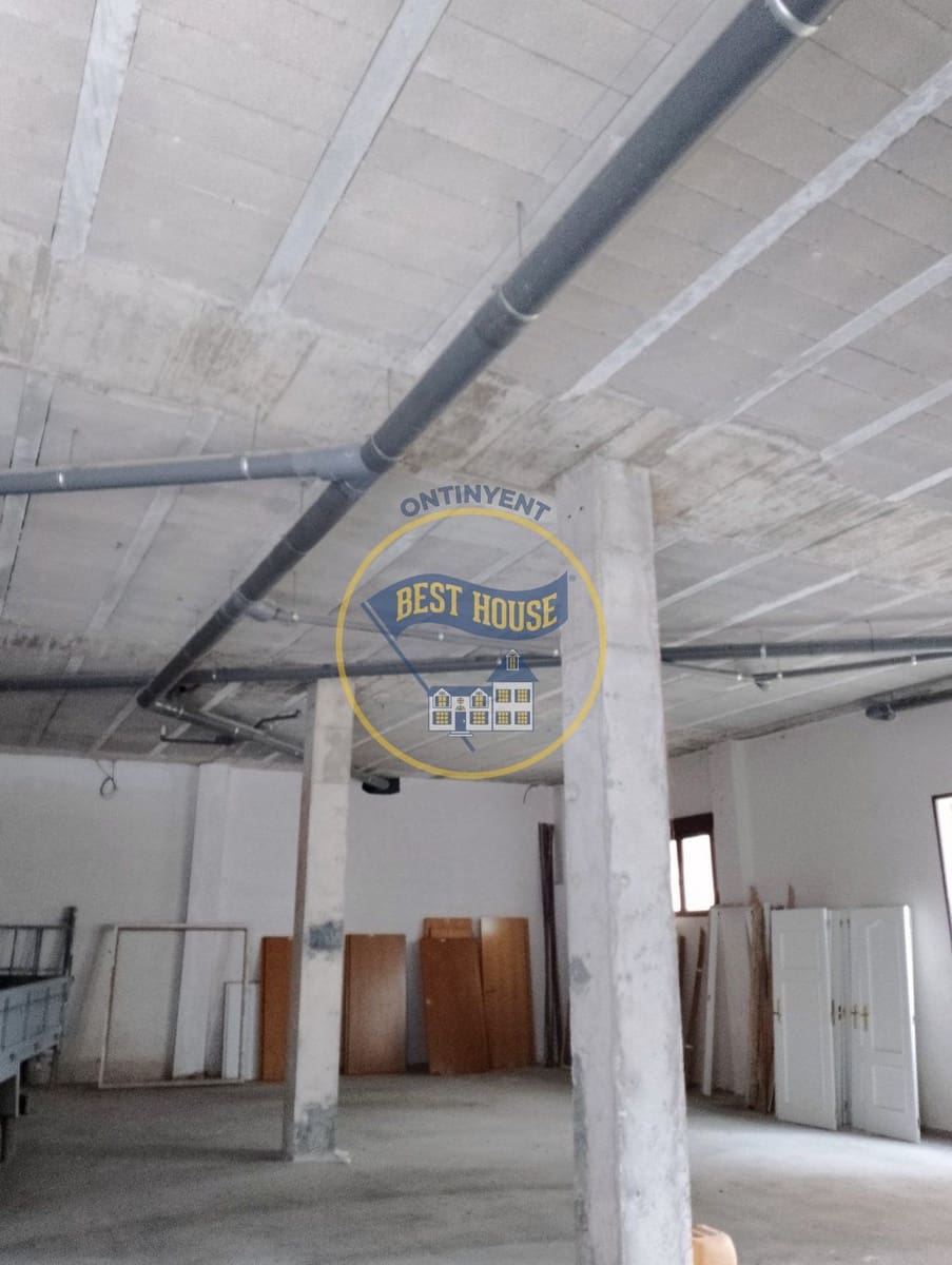 Kaupallinen myytävänä paikassa Ontinyent - 160 000 € (Ref: 6192326)