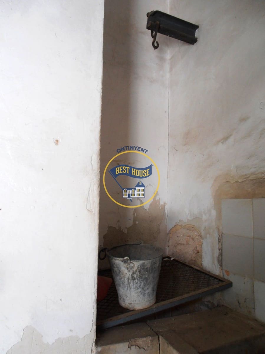 20 soverom Villa til salgs i Montaverner med garasje - € 300 000 (Ref: 6192351)