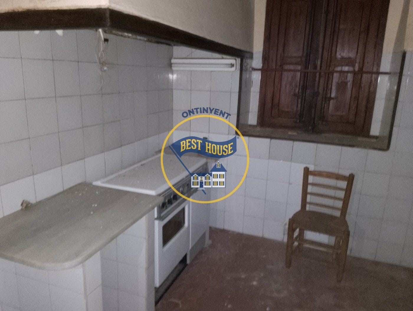 20 soverom Villa til salgs i Montaverner med garasje - € 300 000 (Ref: 6192351)