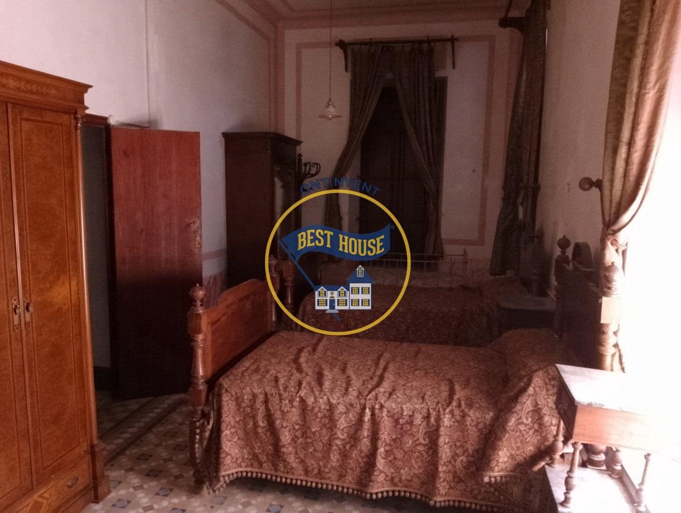 20 soverom Villa til salgs i Montaverner med garasje - € 300 000 (Ref: 6192351)