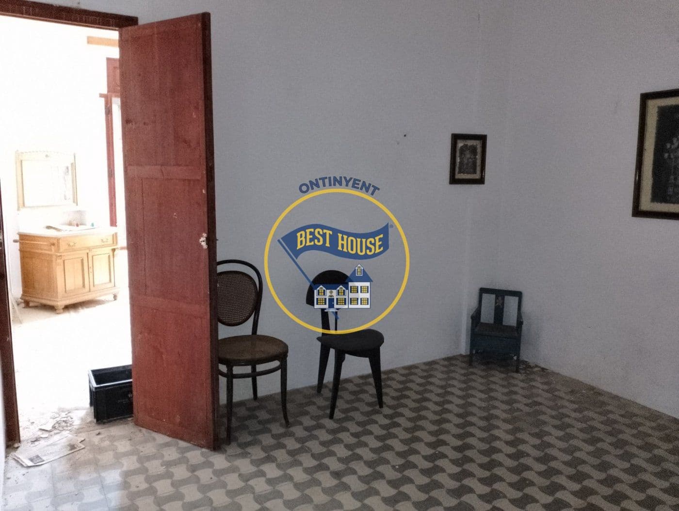 20 soverom Villa til salgs i Montaverner med garasje - € 300 000 (Ref: 6192351)