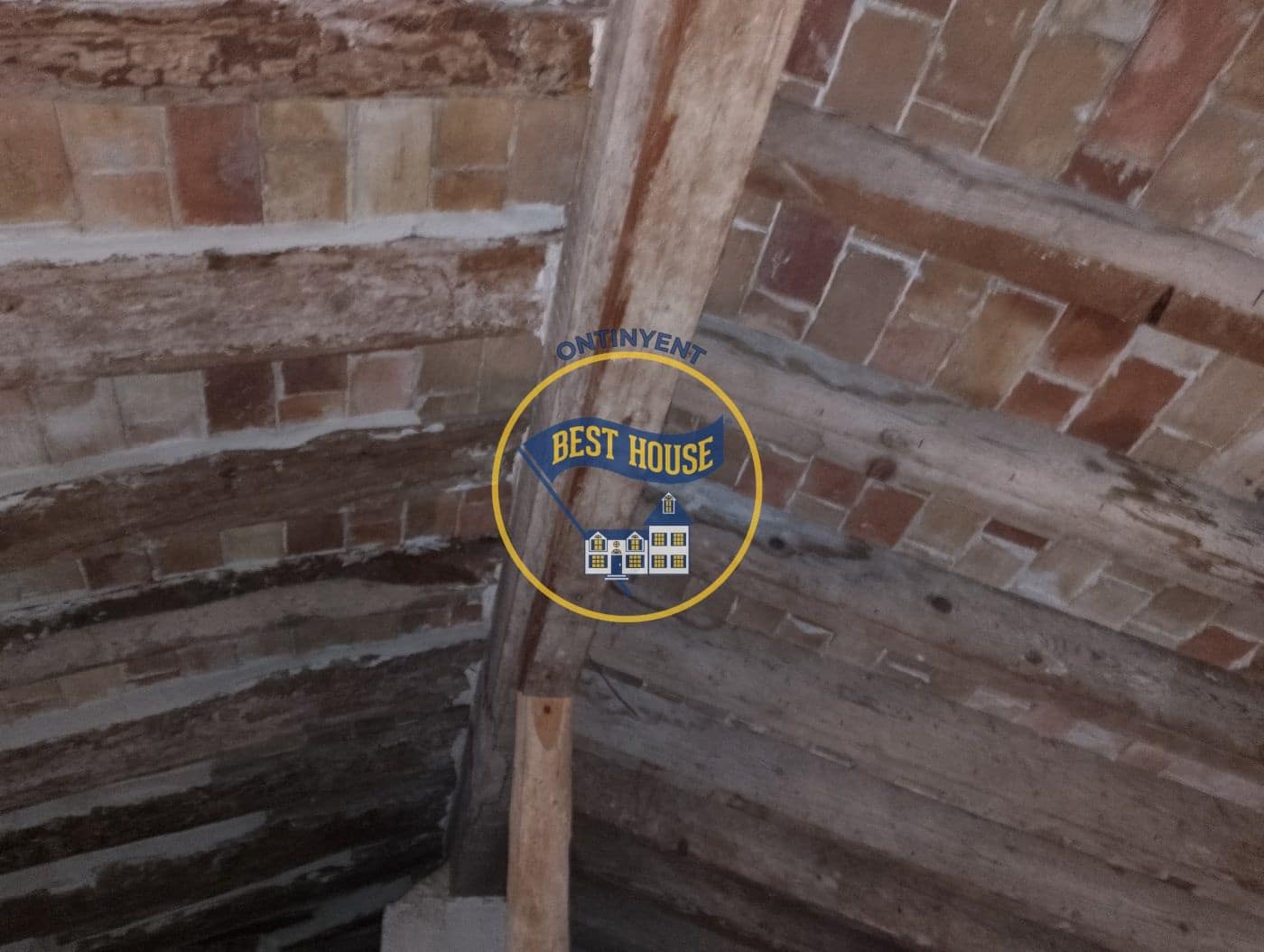 20 soverom Villa til salgs i Montaverner med garasje - € 300 000 (Ref: 6192351)