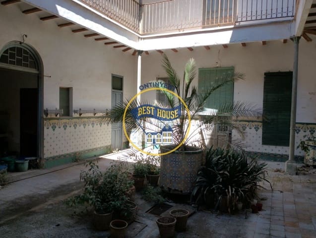 20 soverom Villa til salgs i Montaverner med garasje - € 300 000 (Ref: 6192351)