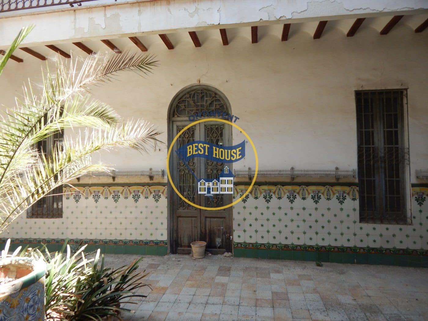 20 soverom Villa til salgs i Montaverner med garasje - € 300 000 (Ref: 6192351)