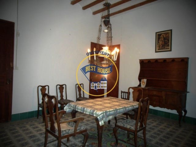 20 soverom Villa til salgs i Montaverner med garasje - € 300 000 (Ref: 6192351)