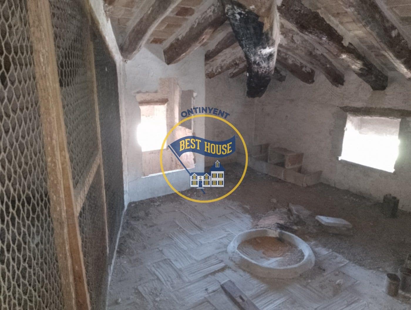 20 soverom Villa til salgs i Montaverner med garasje - € 300 000 (Ref: 6192351)