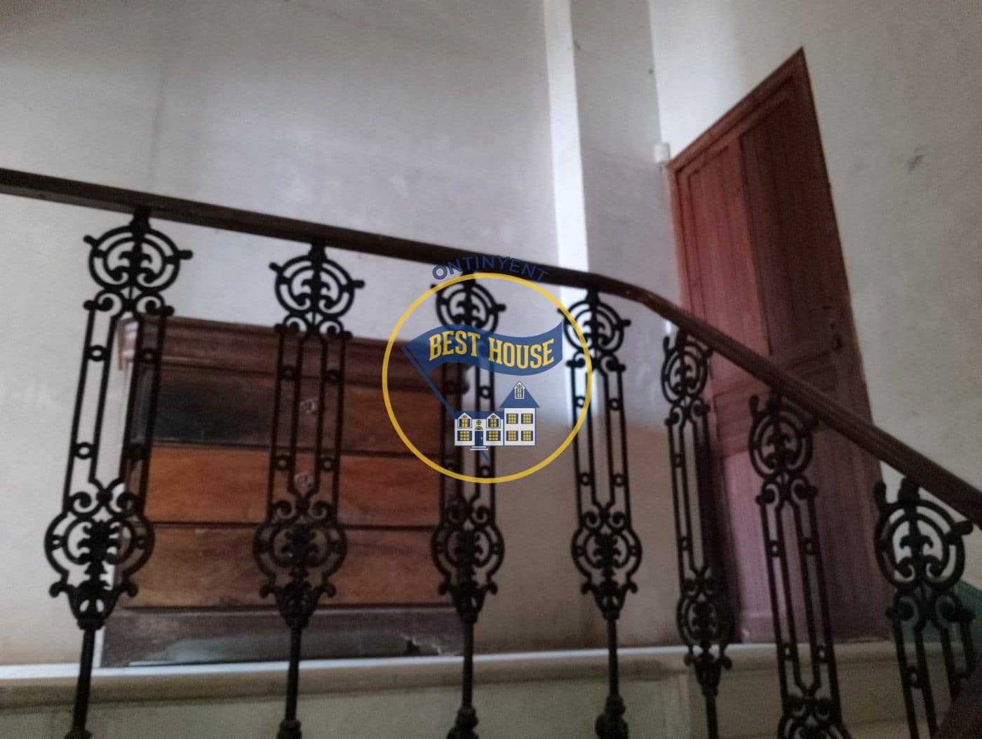 20 soverom Villa til salgs i Montaverner med garasje - € 300 000 (Ref: 6192351)