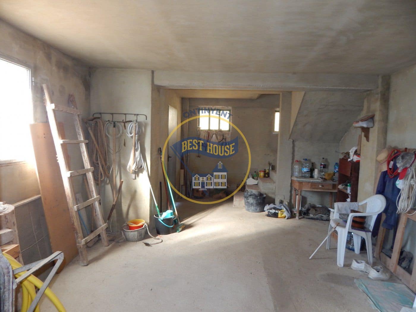 3 soveværelse Villa til salg i Ontinyent med garage - € 70.000 (Ref: 6192358)