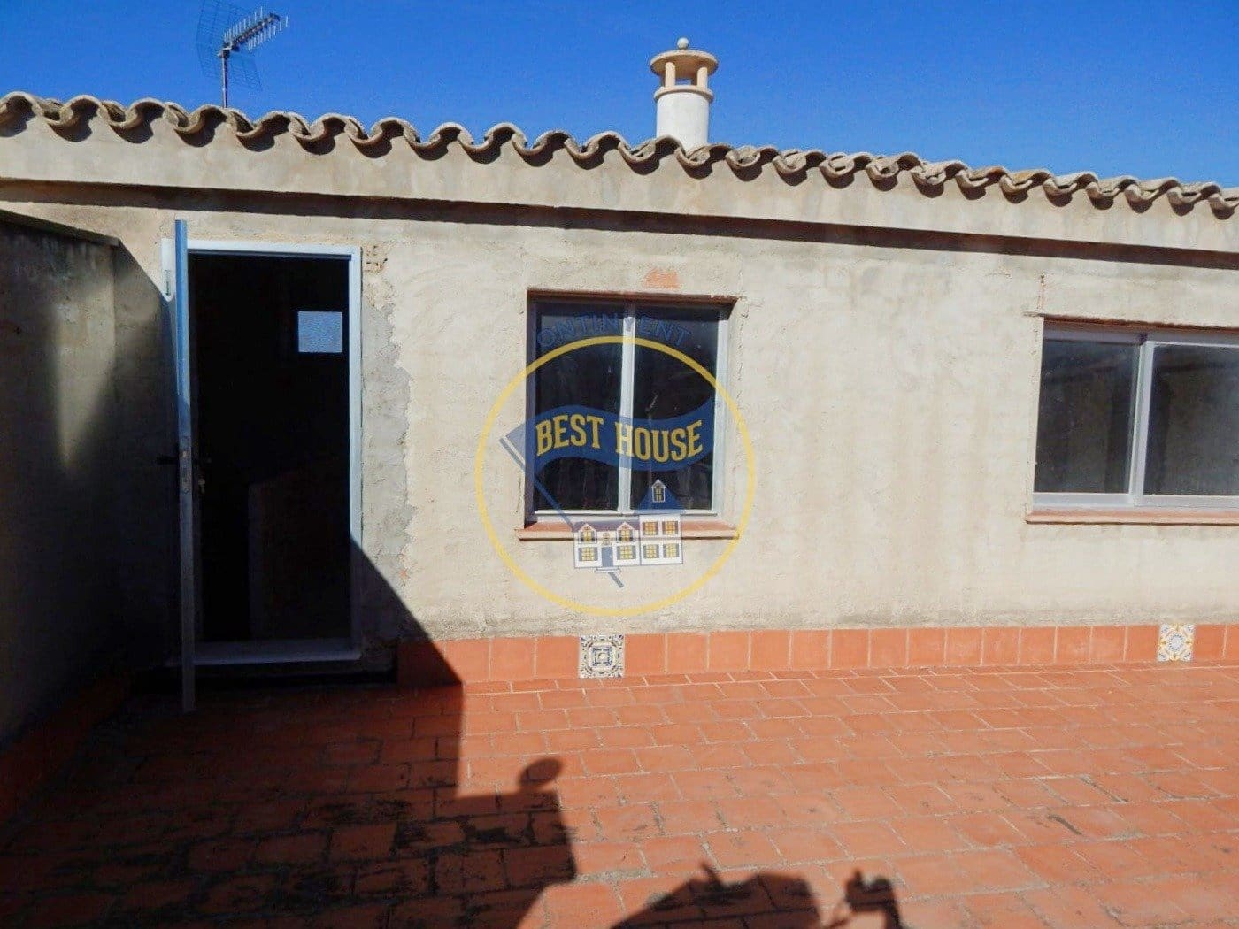 3 soveværelse Villa til salg i Ontinyent med garage - € 70.000 (Ref: 6192358)