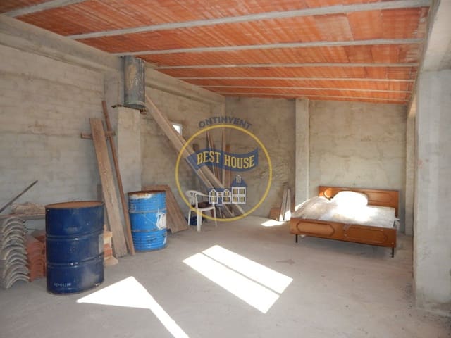 3 soveværelse Villa til salg i Ontinyent med garage - € 70.000 (Ref: 6192358)