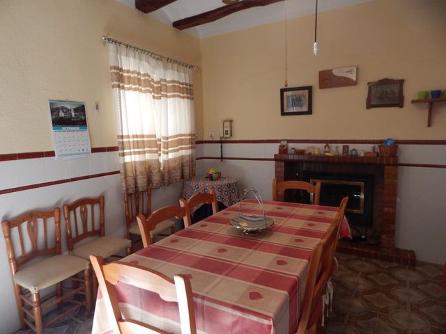 6 sovrum Villa till salu i Ontinyent med pool garage - 250 000 € (Ref: 6192386)