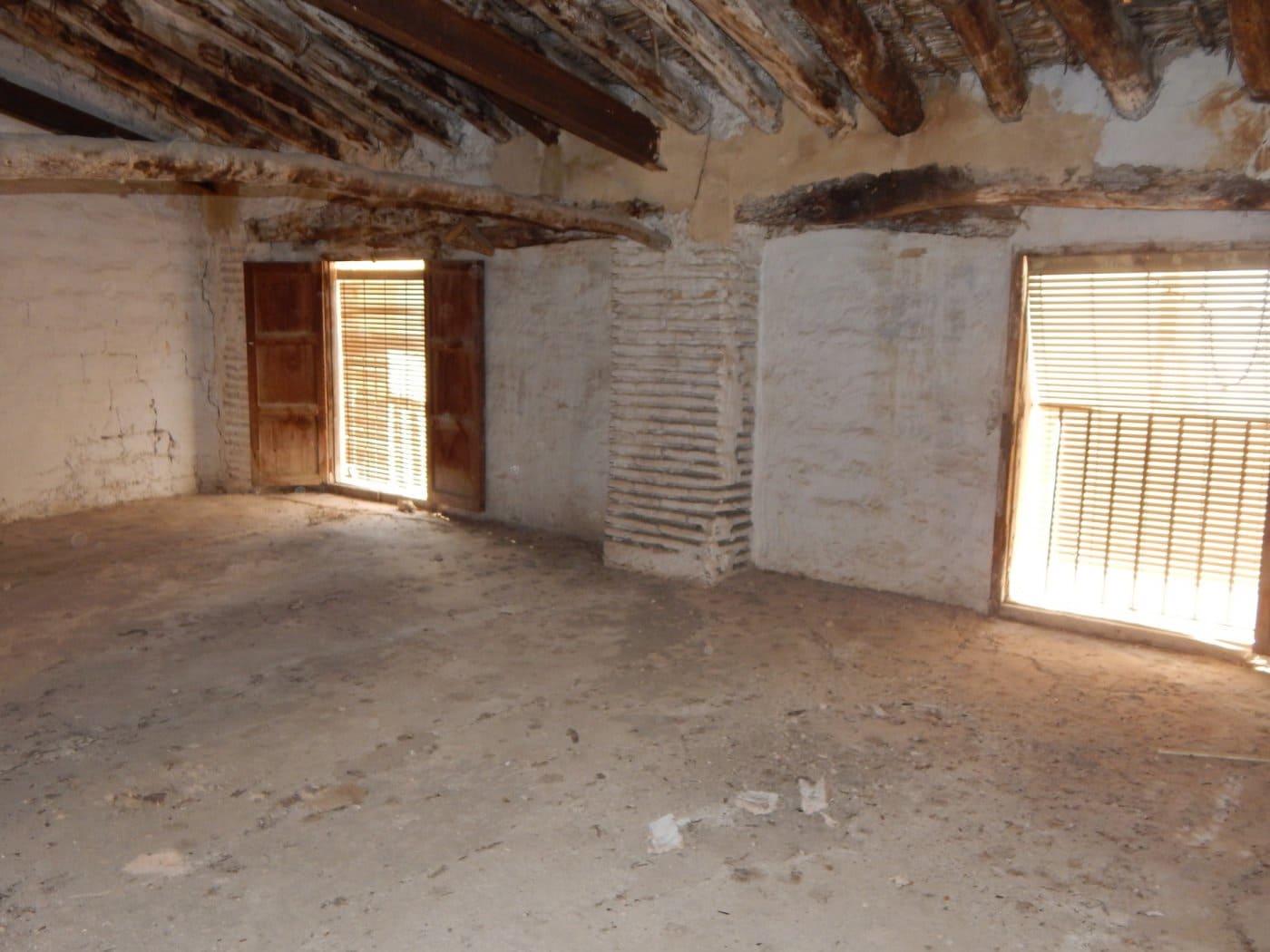 5 bedroom Townhouse for sale in Ontinyent - € 85,000 (Ref: 6192410)