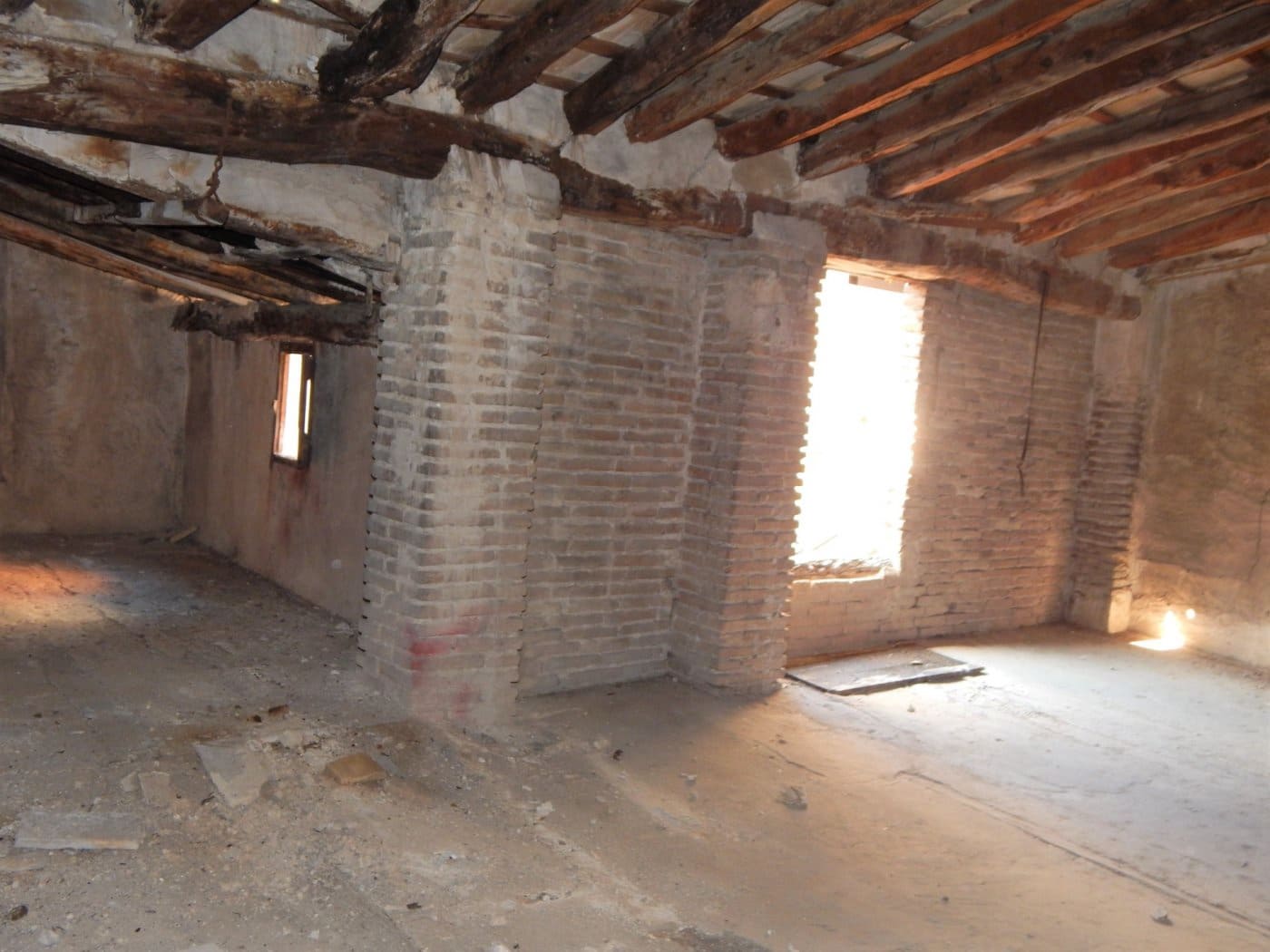 5 bedroom Townhouse for sale in Ontinyent - € 85,000 (Ref: 6192410)