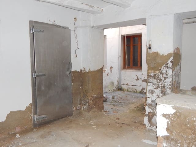 5 bedroom Townhouse for sale in Ontinyent - € 85,000 (Ref: 6192410)