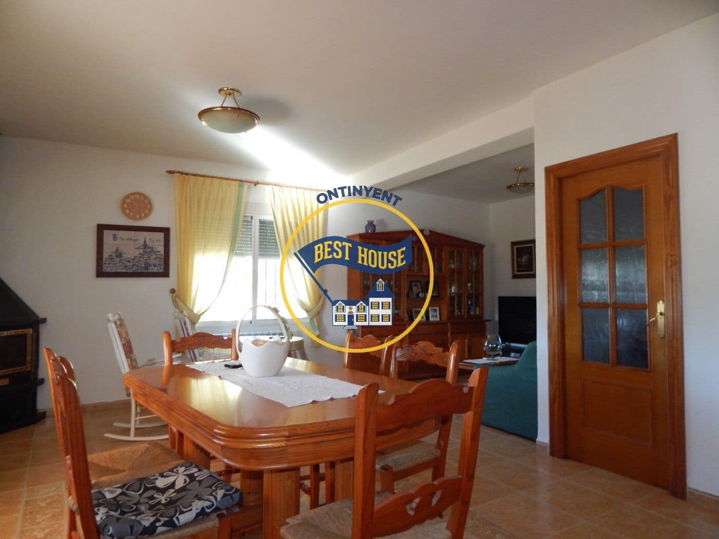 4 bedroom Villa for sale in Agullent - € 280,000 (Ref: 6192411)
